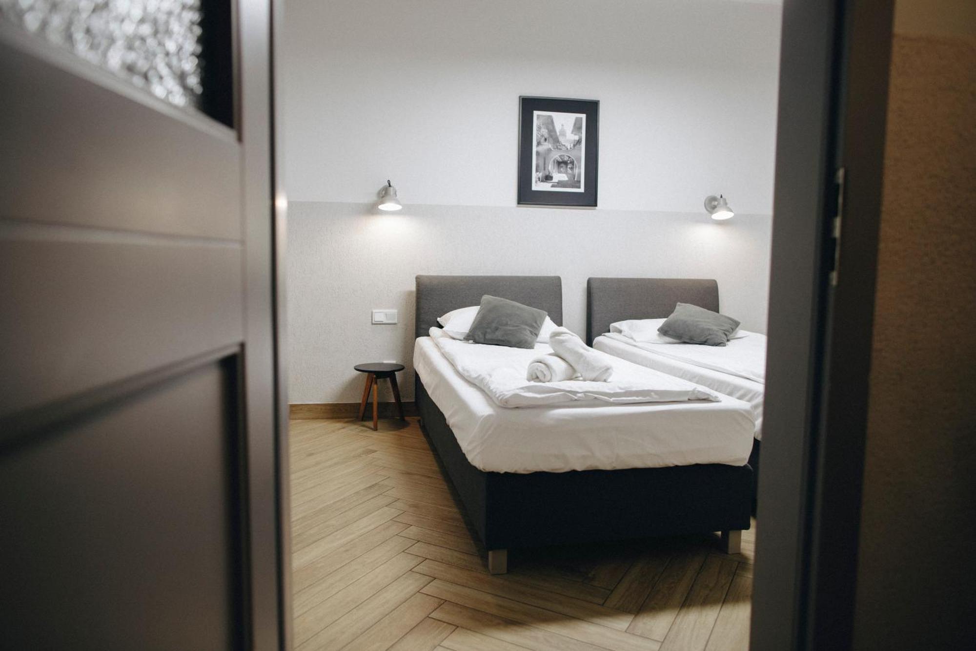 M5 Main Square Stylish One Bedroom クラクフ エクステリア 写真